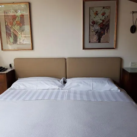 Al Melograno - Room&Breakfast-3